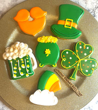 Load image into Gallery viewer, St. Patrick's Day Cookie Decorating Class
